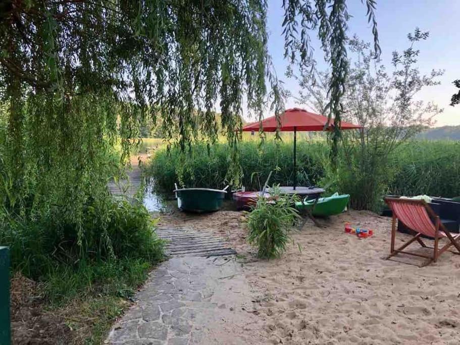Penthouse Bernd Im Waldschloesschen Direkt Am See Wendisch Rietz Exterior foto